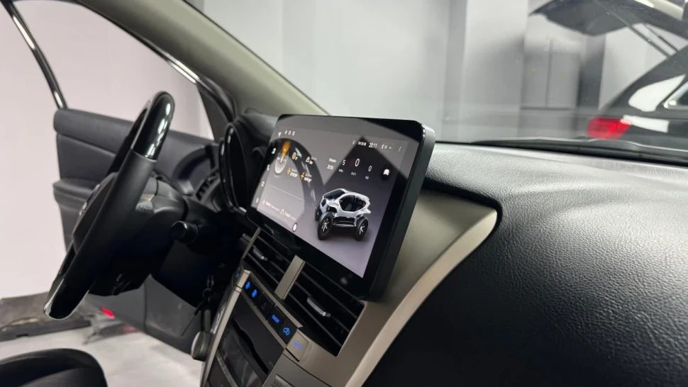 Штатная магнитола Teyes LUX ONE 4/64 Toyota Harrier XU30 (2003-2013) Тип-B